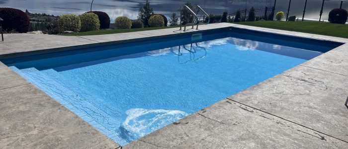 PoolWorx completed liner pool filled_0665